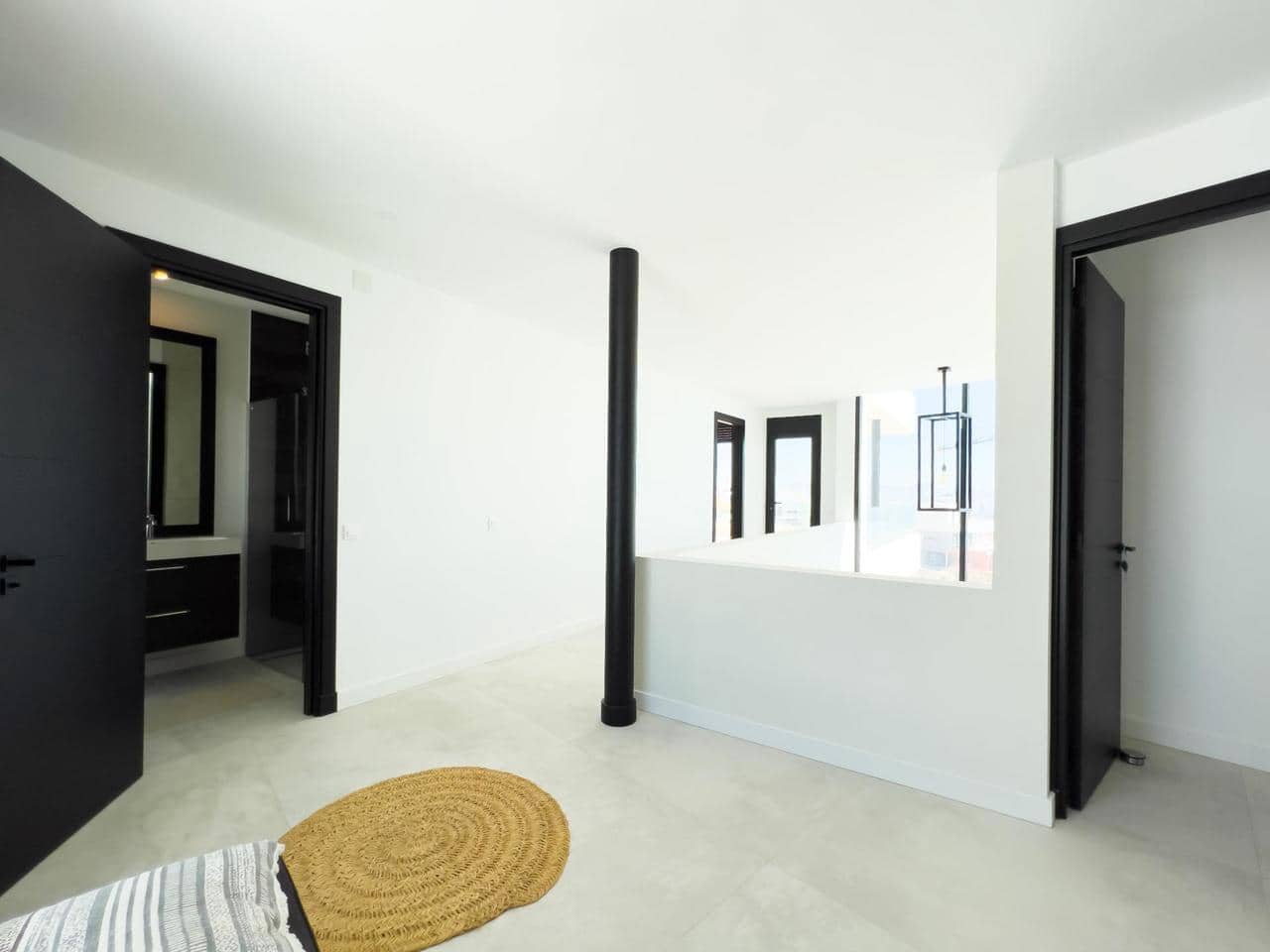 4 soveværelse Villa til salg i Finestrat med swimmingpool - € 1.690.000 (Ref: 7476090)