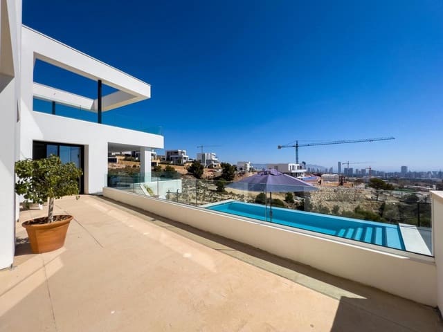 4 slaapkamer Villa te koop in Finestrat Pueblo, Finestrat met zwembad - € 1.690.000 (Ref: 7476090)