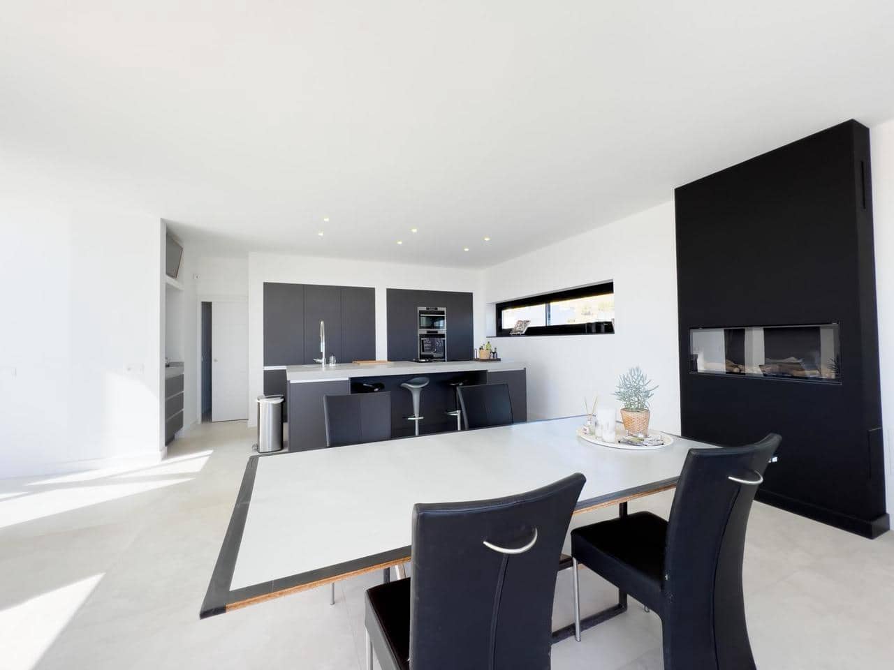 4 soveværelse Villa til salg i Finestrat med swimmingpool - € 1.690.000 (Ref: 7476090)