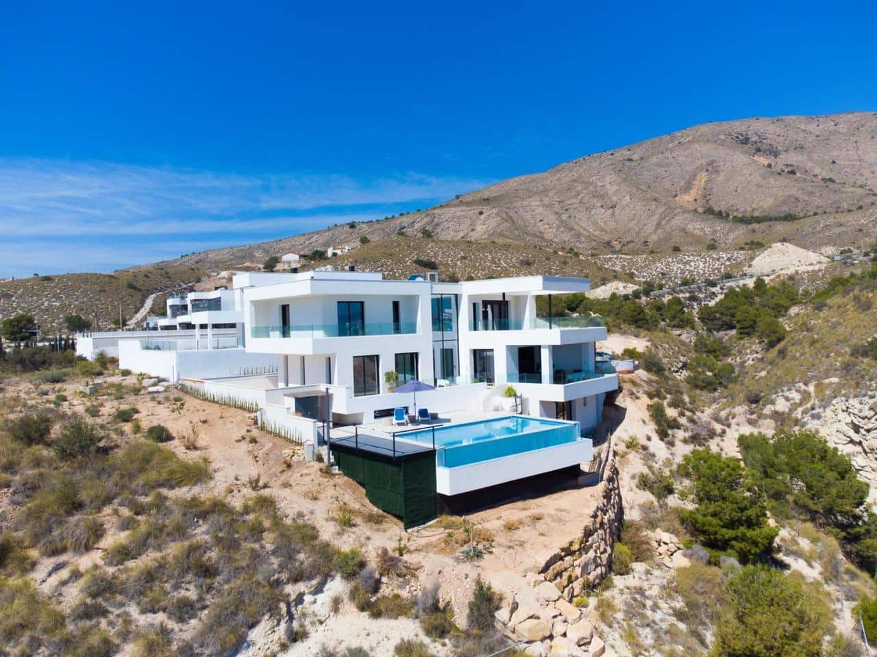 4 soveværelse Villa til salg i Finestrat med swimmingpool - € 1.690.000 (Ref: 7476090)