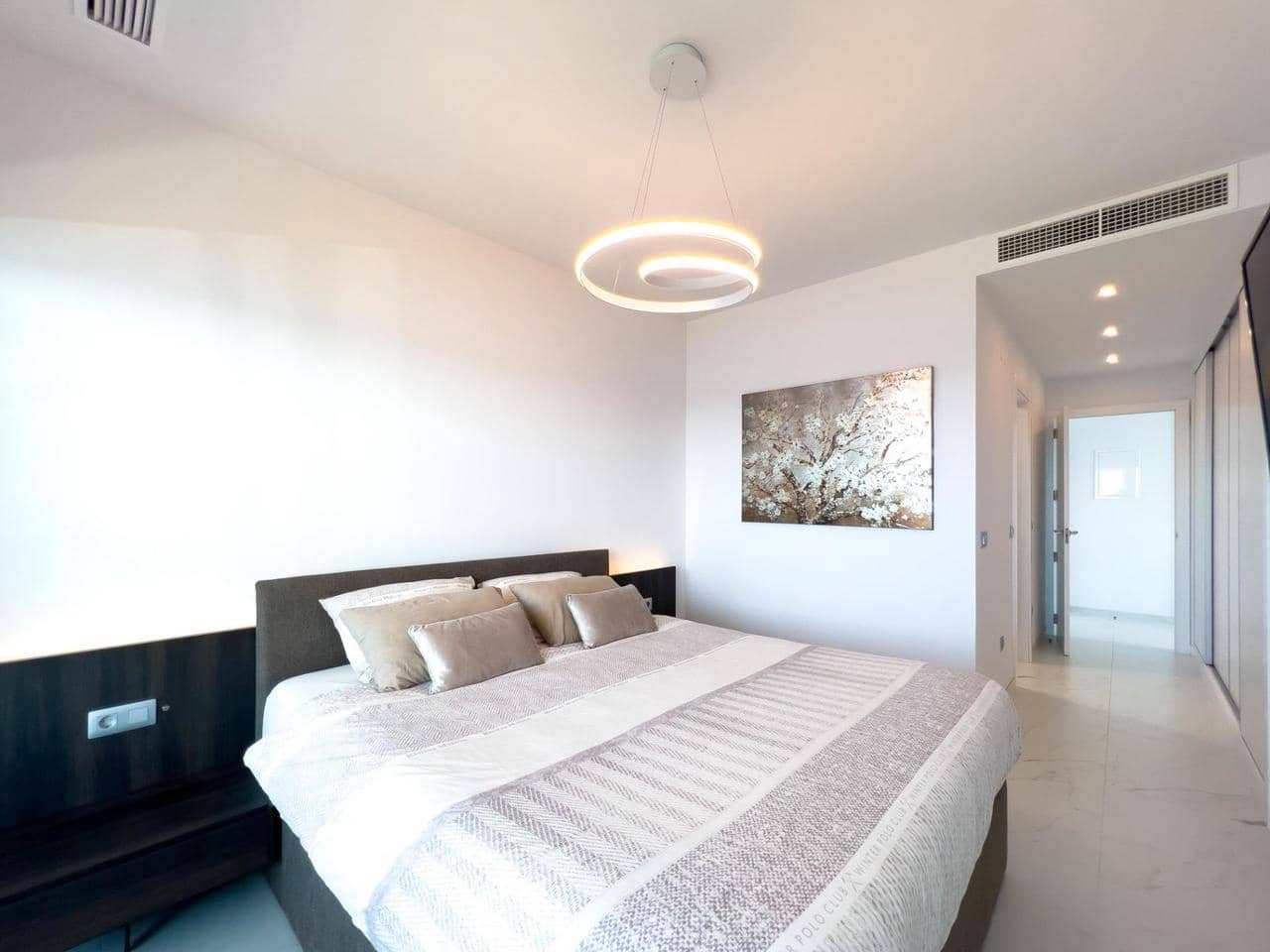 3 soveværelse Lejlighed til salg i Benidorm med swimmingpool - € 895.000 (Ref: 7774848)