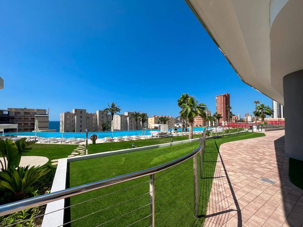 3 soveværelse Lejlighed til salg i Benidorm med swimmingpool - € 895.000 (Ref: 7774848)