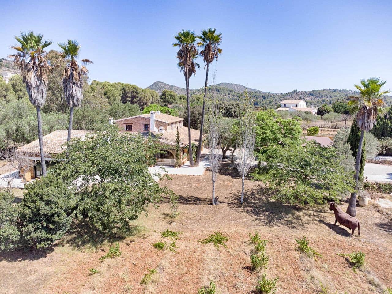 4 soveværelse Villa til salg i Senija med swimmingpool - € 1.295.000 (Ref: 7774851)