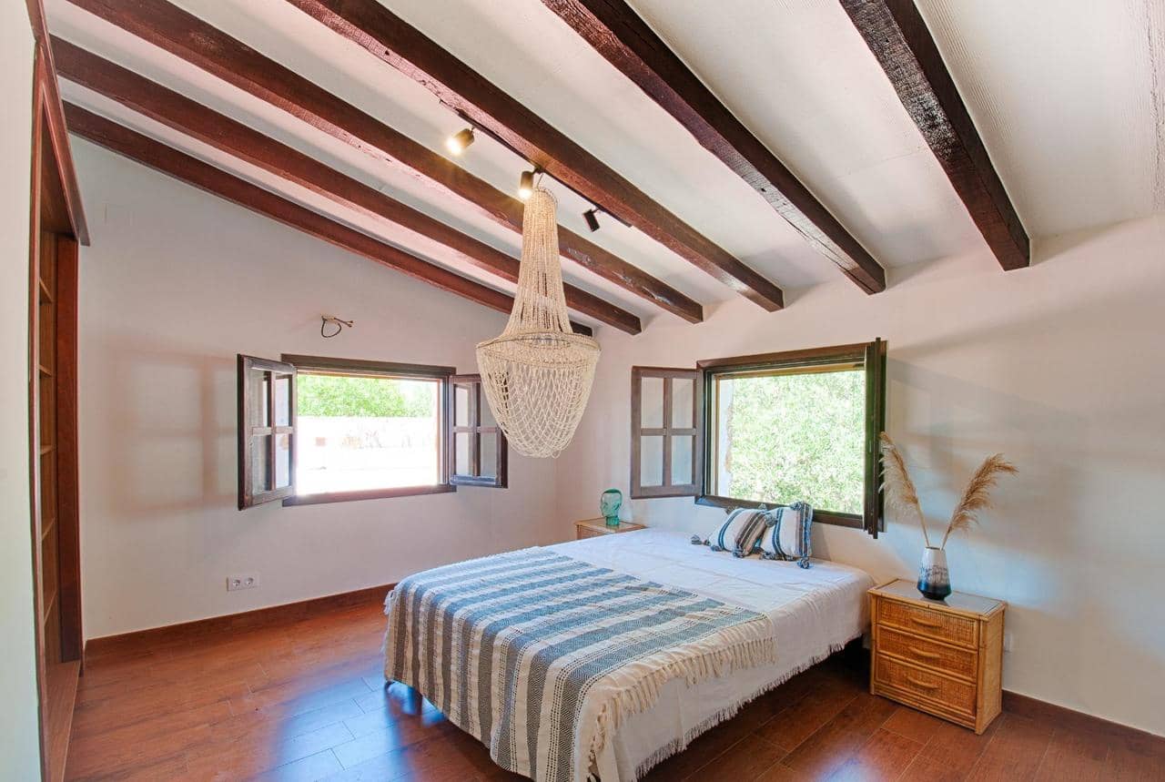 4 soveværelse Villa til salg i Senija med swimmingpool - € 1.295.000 (Ref: 7774851)