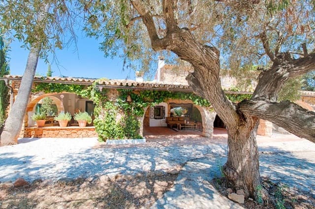 4 bedroom Villa for sale in Senija with pool - € 1,295,000 (Ref: 7774851)