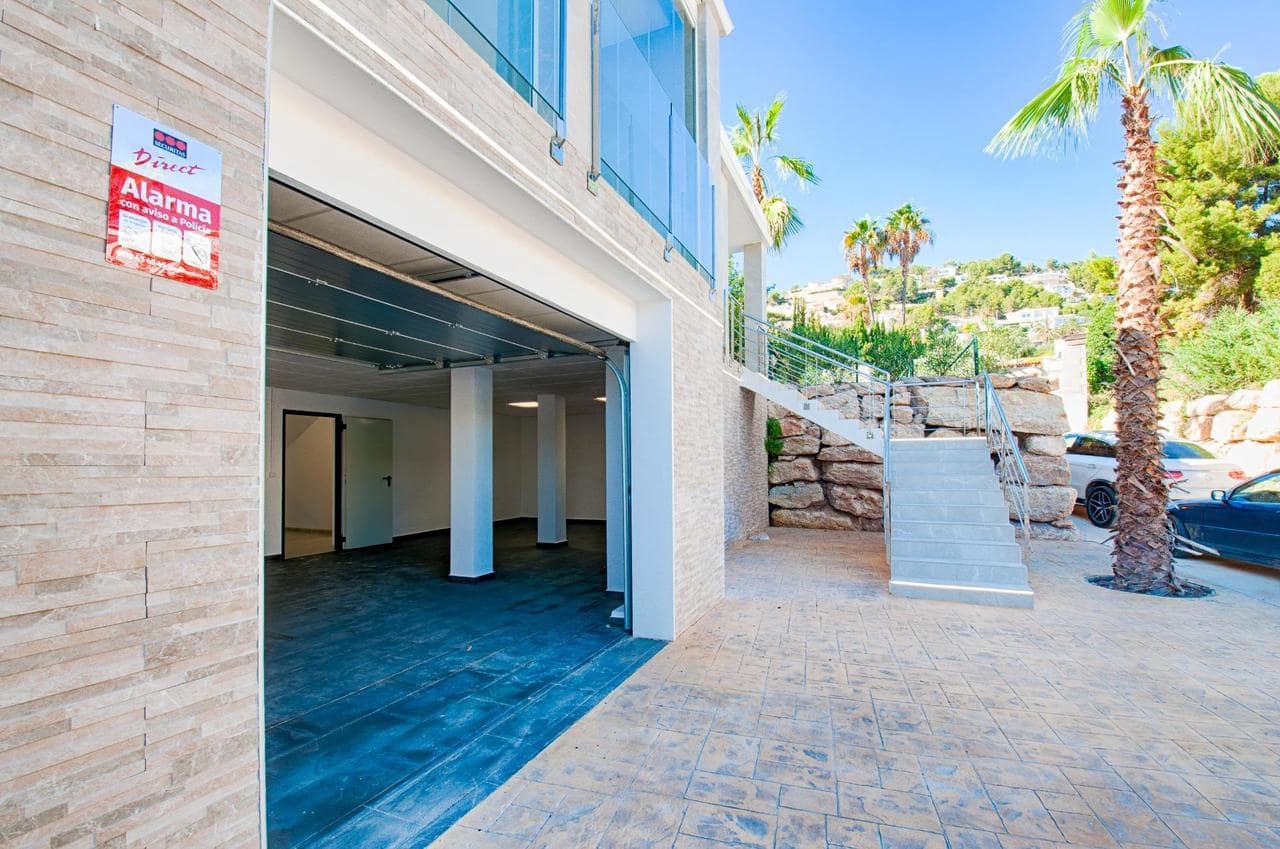 3 slaapkamer Villa te koop in Moraira met zwembad - € 1.450.000 (Ref: 7837671)