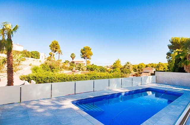 3 slaapkamer Villa te koop in Casco Urbano, Teulada-Moraira met zwembad - € 1.450.000 (Ref: 7837671)