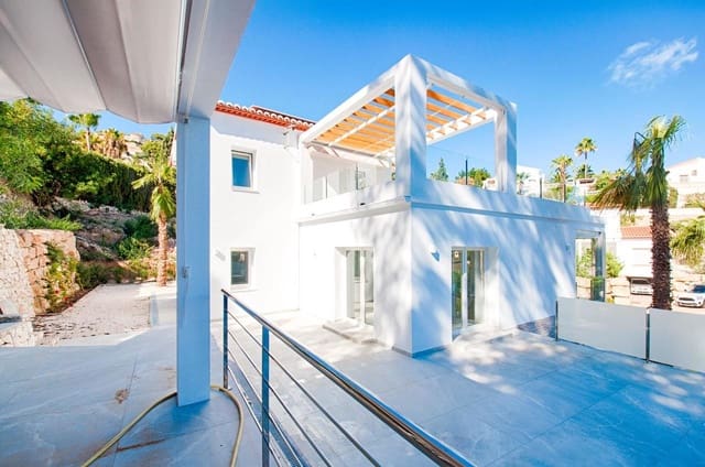 3 slaapkamer Villa te koop in Casco Urbano, Teulada-Moraira met zwembad - € 1.450.000 (Ref: 7837671)