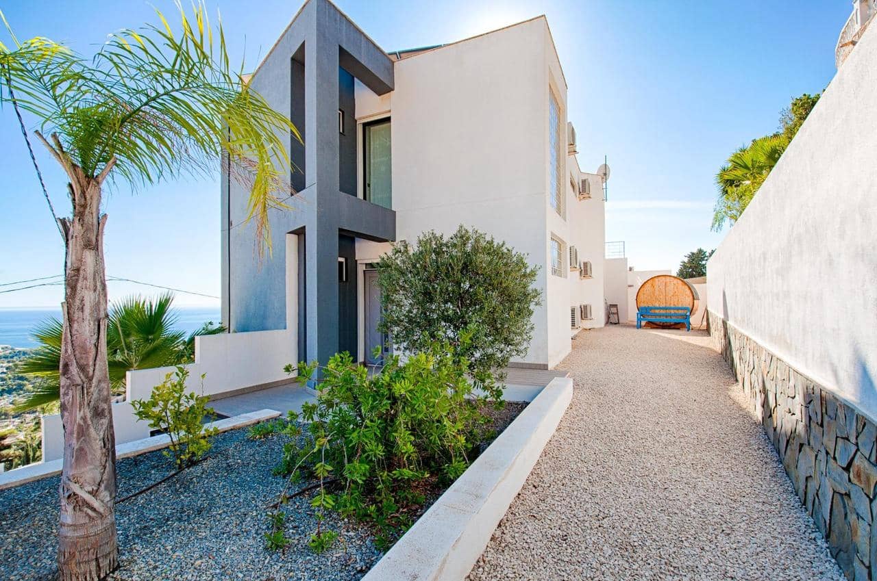 4 soverom Villa til salgs i Moraira med svømmebasseng - € 1 295 000 (Ref: 8032938)
