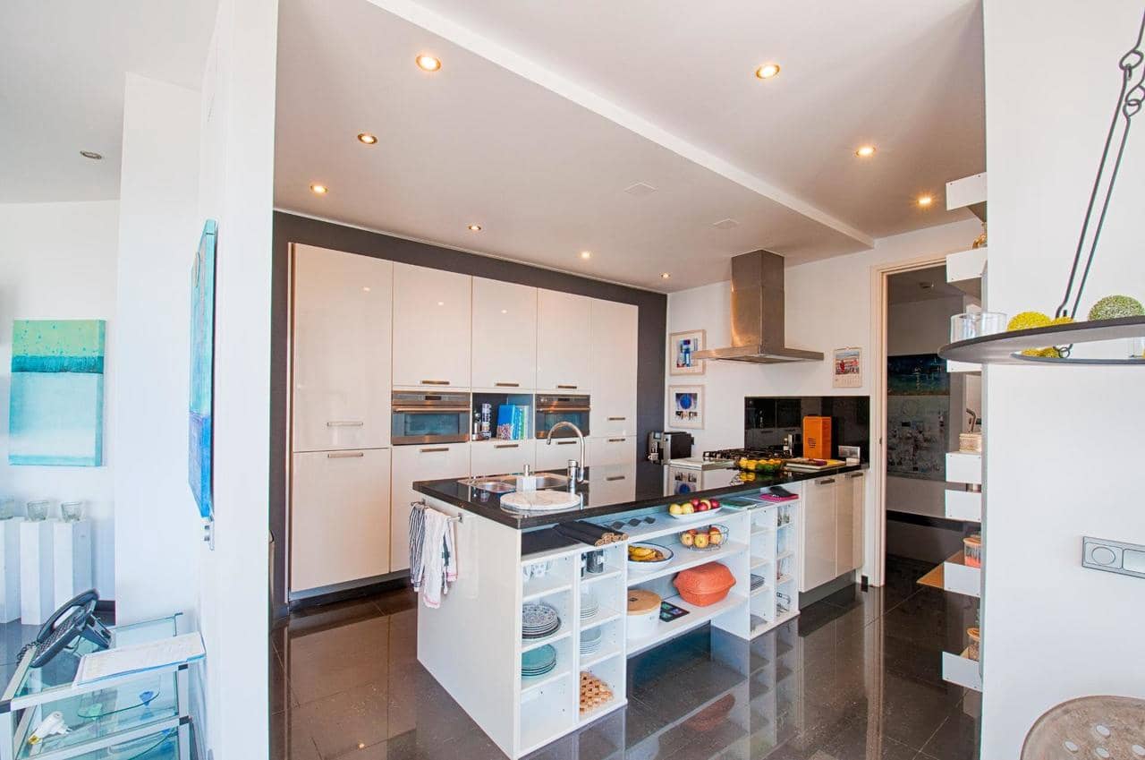 4 soverom Villa til salgs i Moraira med svømmebasseng - € 1 295 000 (Ref: 8032938)