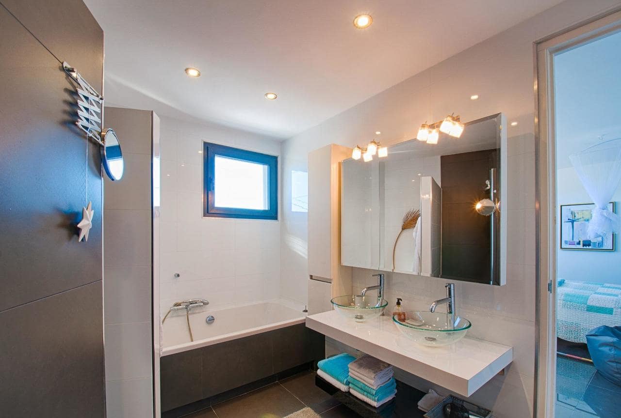 4 soverom Villa til salgs i Moraira med svømmebasseng - € 1 295 000 (Ref: 8032938)