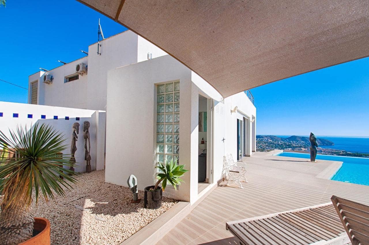 4 soverom Villa til salgs i Moraira med svømmebasseng - € 1 295 000 (Ref: 8032938)