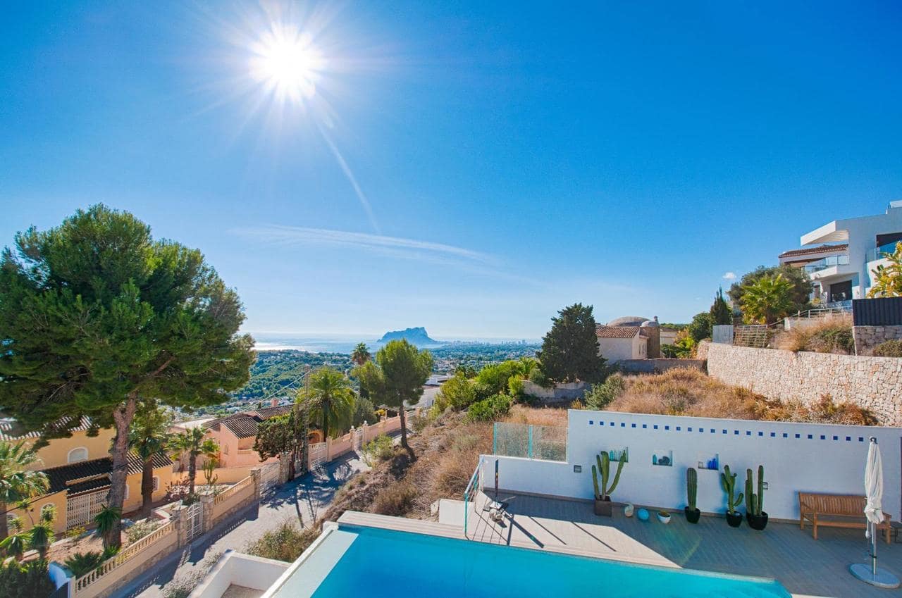 4 soverom Villa til salgs i Moraira med svømmebasseng - € 1 295 000 (Ref: 8032938)