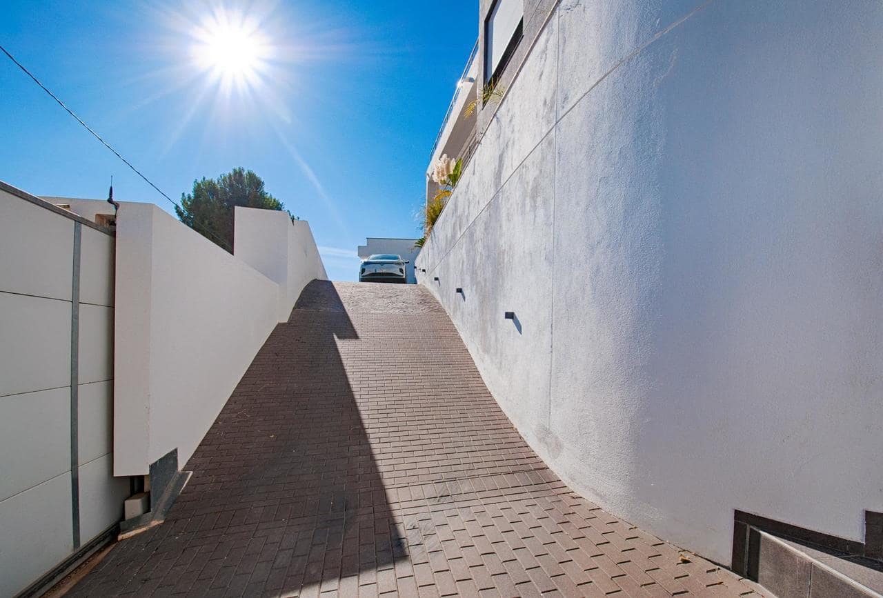 4 soverom Villa til salgs i Moraira med svømmebasseng - € 1 295 000 (Ref: 8032938)