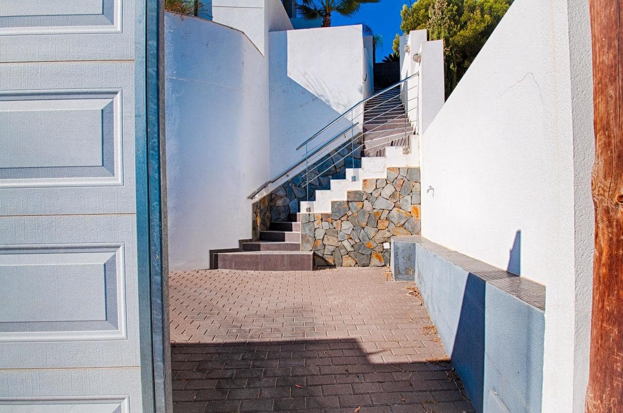 4 soverom Villa til salgs i Moraira med svømmebasseng - € 1 295 000 (Ref: 8032938)