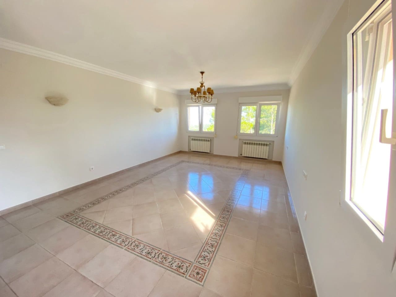 5 makuuhuone Huvila myytävänä paikassa La Sella - 965 000 € (Ref: 8116190)