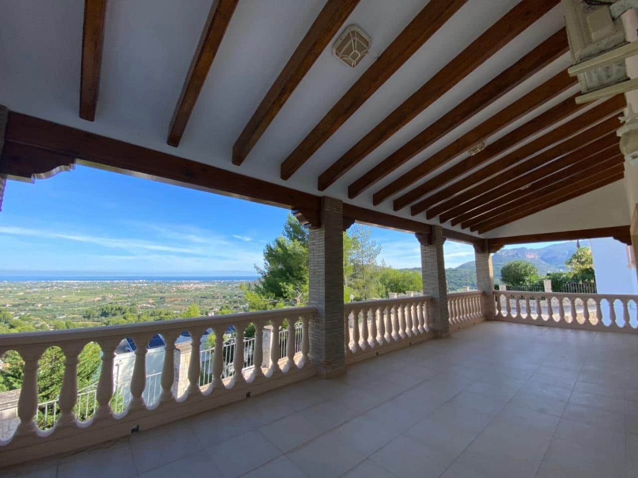 5 bedroom Villa for sale in La Sella with pool - € 965,000 (Ref: 8116190)