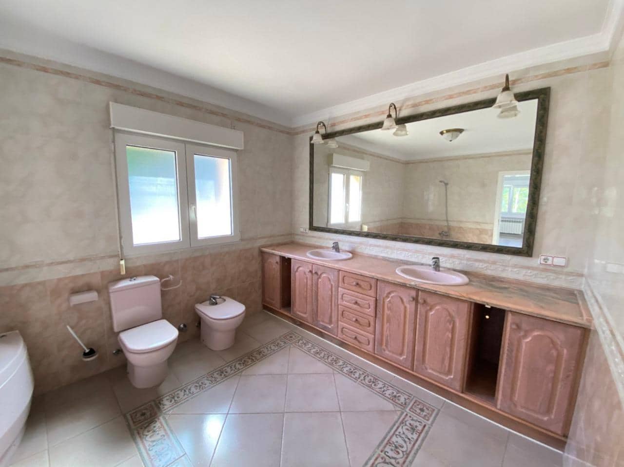 5 bedroom Villa for sale in La Sella with pool - € 965,000 (Ref: 8116190)