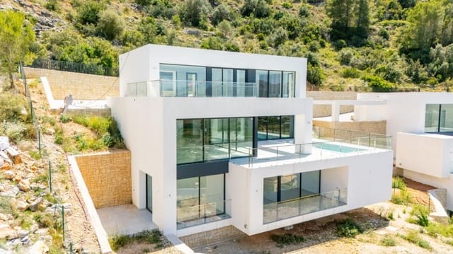 Chalet de 4 habitaciones en La Sella en venta - 1.750.000 € (Ref: 8404710)