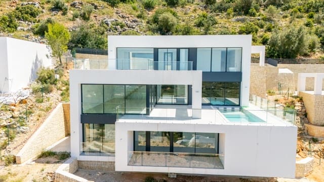 Chalet de 4 habitaciones en La Sella en venta - 1.750.000 € (Ref: 8404710)