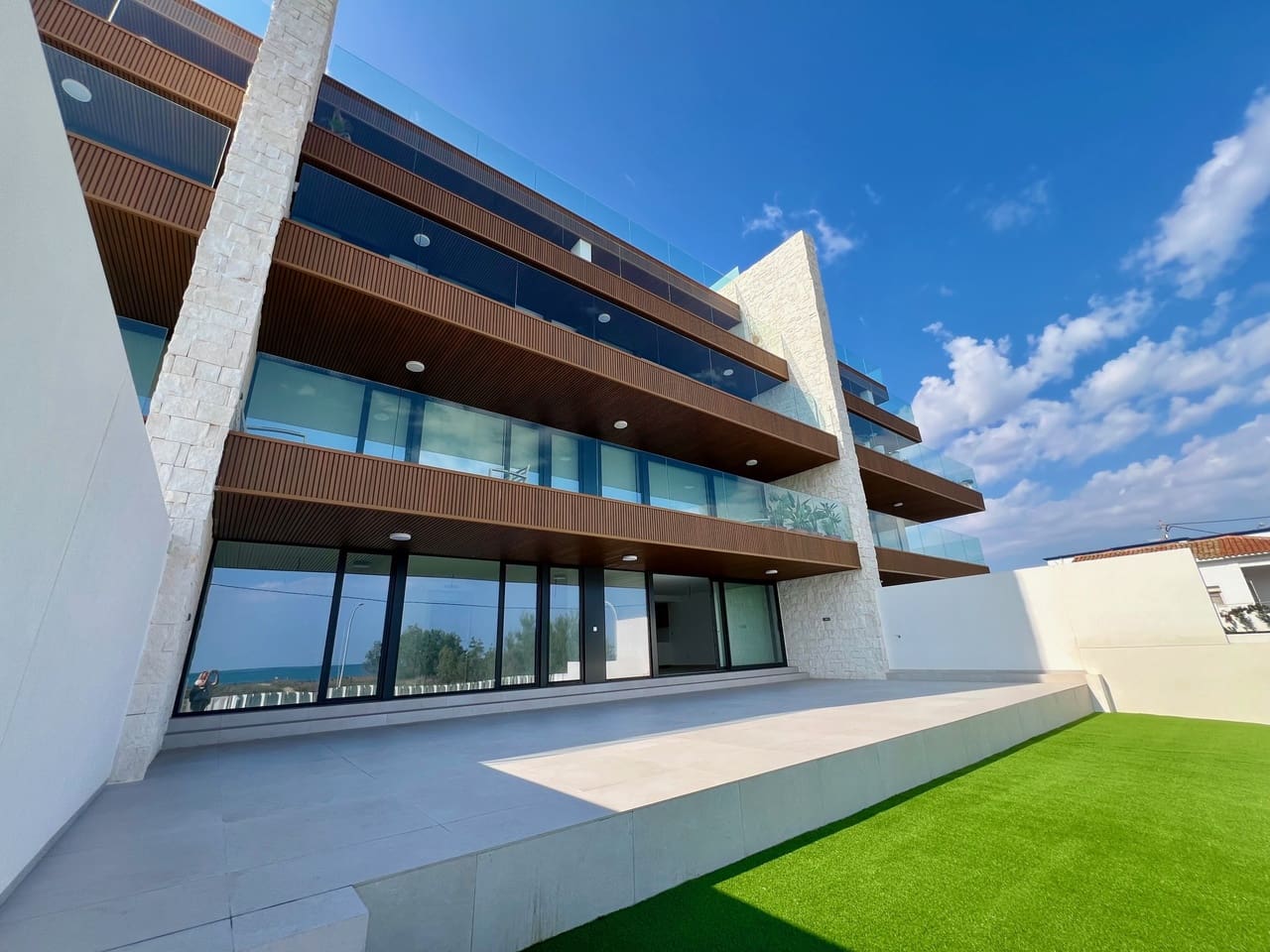 3 quarto Penthouse para venda em Denia com piscina garagem - 1 050 000 € (Ref: 8561227)