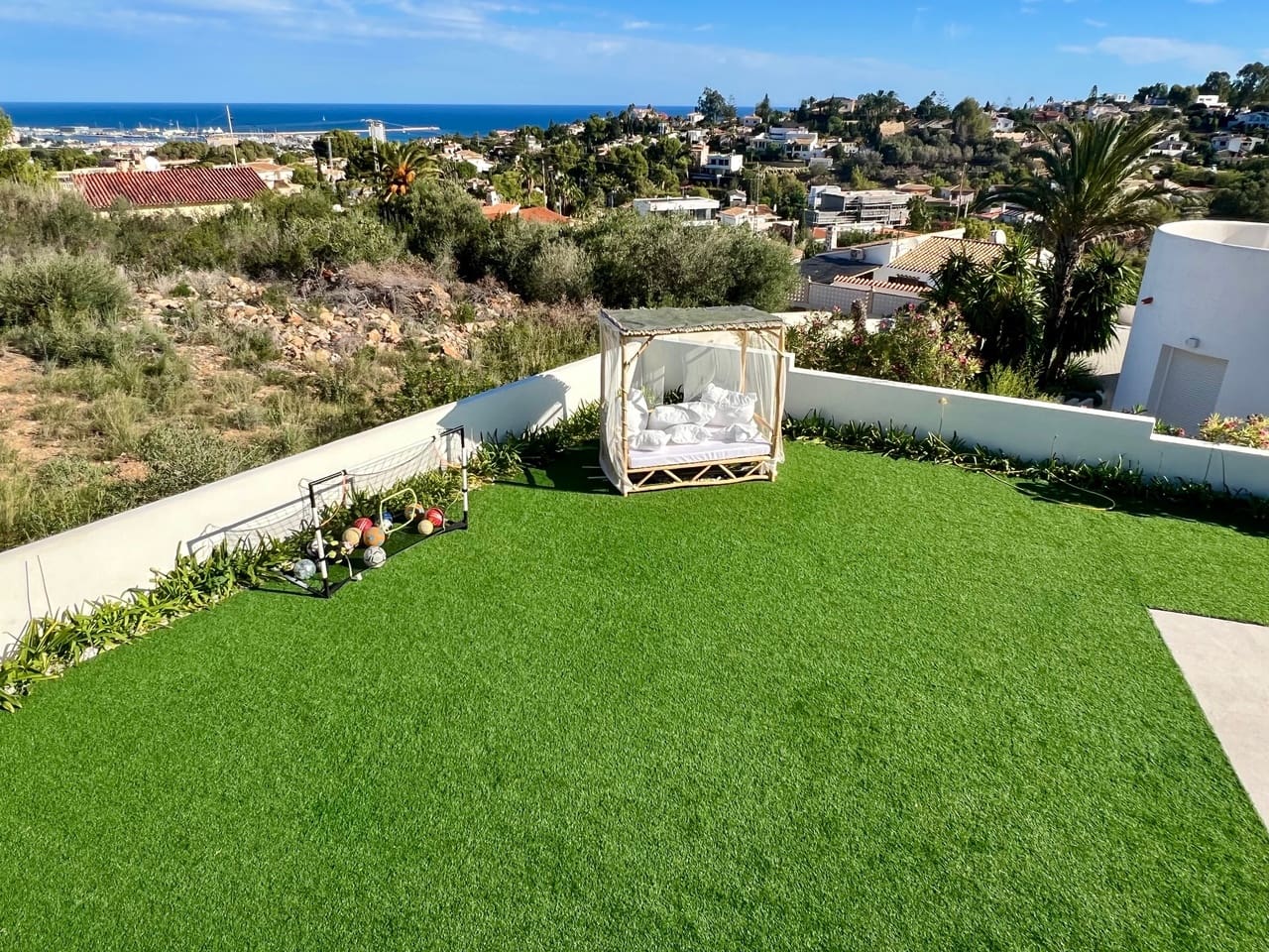 4 slaapkamer Villa te koop in Denia met zwembad - € 1.795.000 (Ref: 8566369)