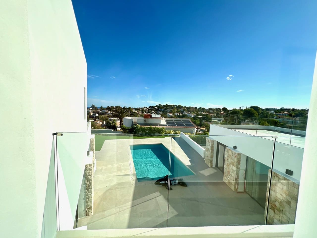 4 slaapkamer Villa te koop in Denia met zwembad - € 1.795.000 (Ref: 8566369)