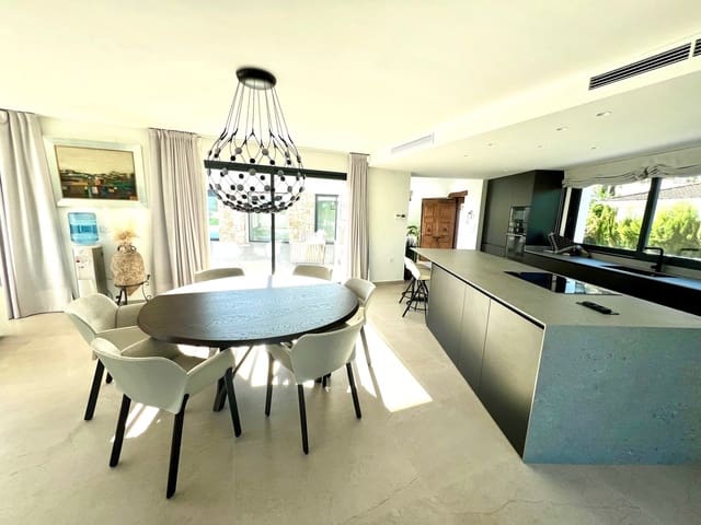 4 slaapkamer Villa te koop in El Montgó, Dénia met zwembad - € 1.795.000 (Ref: 8566369)