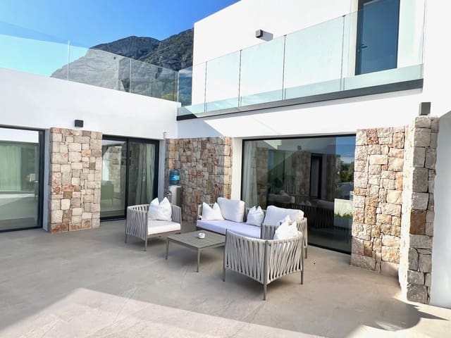 4 slaapkamer Villa te koop in El Montgó, Dénia met zwembad - € 1.795.000 (Ref: 8566369)