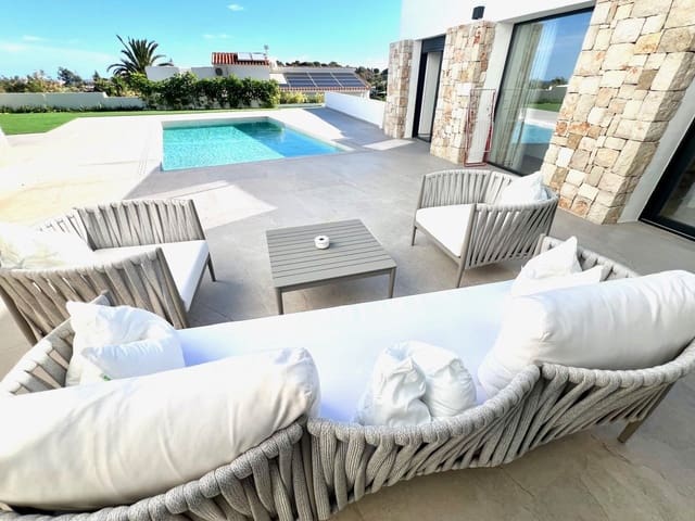 4 slaapkamer Villa te koop in El Montgó, Dénia met zwembad - € 1.795.000 (Ref: 8566369)