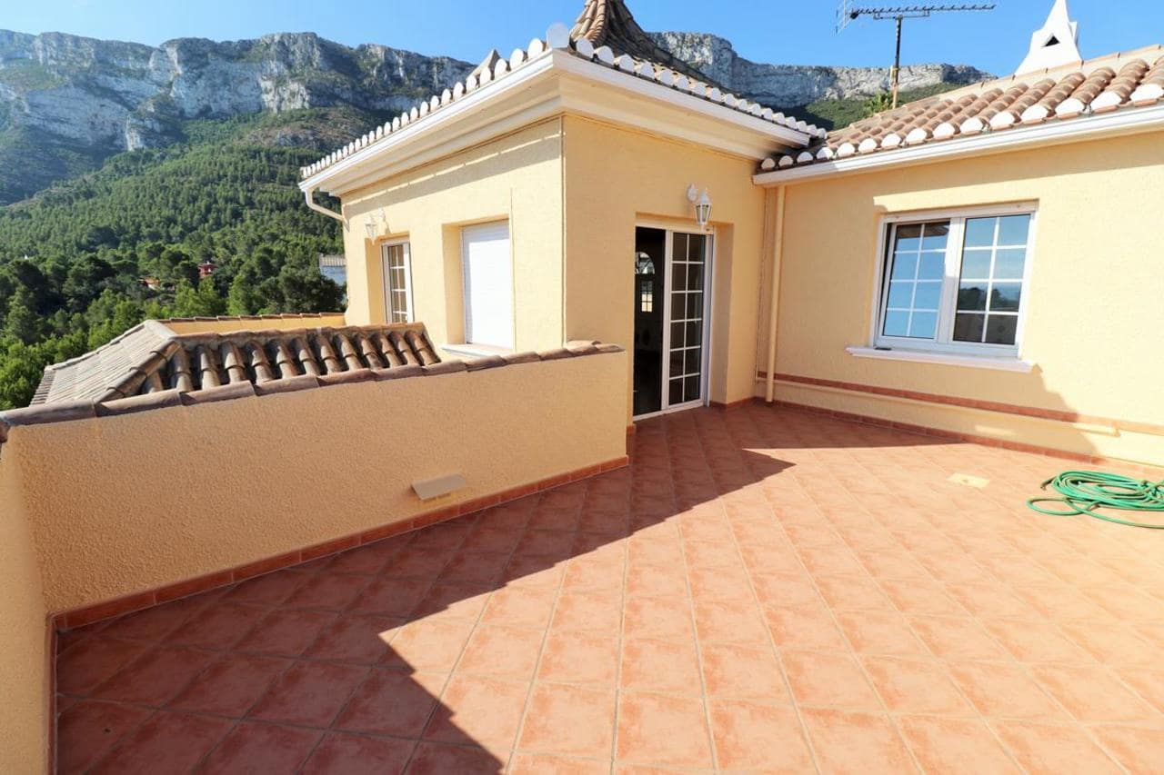 6 slaapkamer Villa te koop in Denia met zwembad - € 1.195.000 (Ref: 8634243)