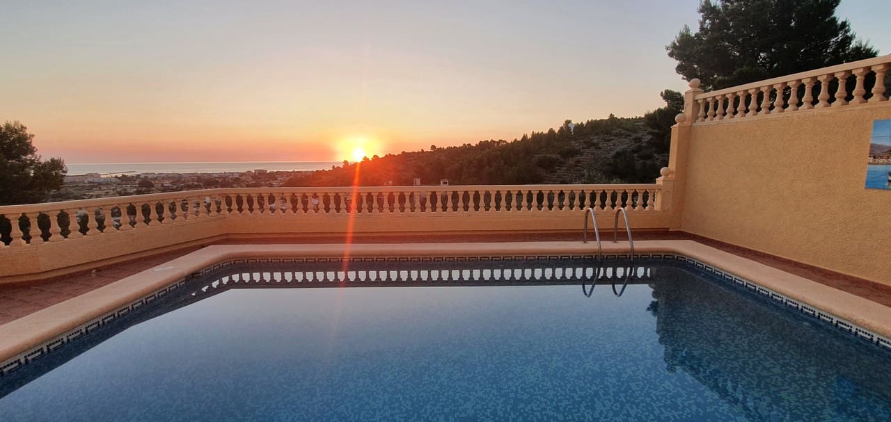 6 slaapkamer Villa te koop in Denia met zwembad - € 1.195.000 (Ref: 8634243)