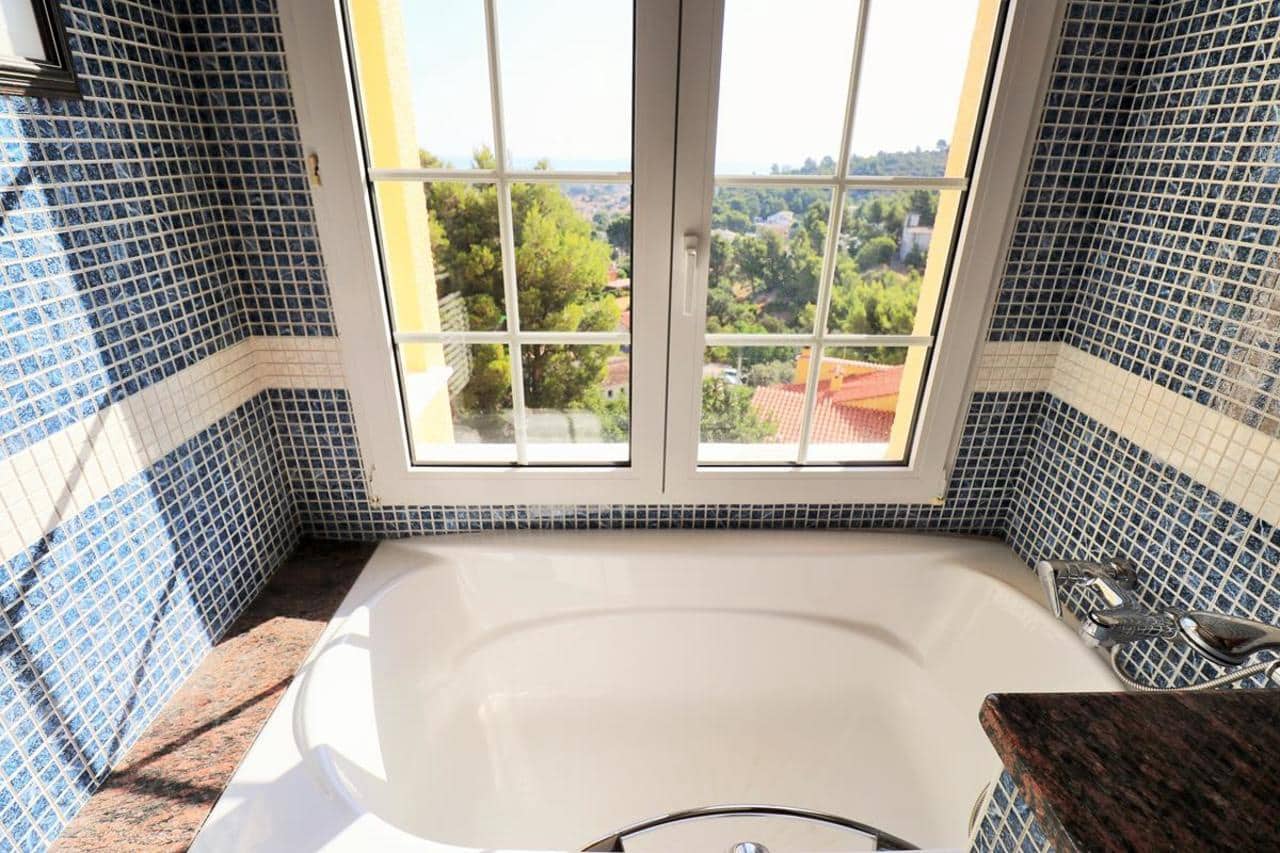 6 slaapkamer Villa te koop in Denia met zwembad - € 1.195.000 (Ref: 8634243)