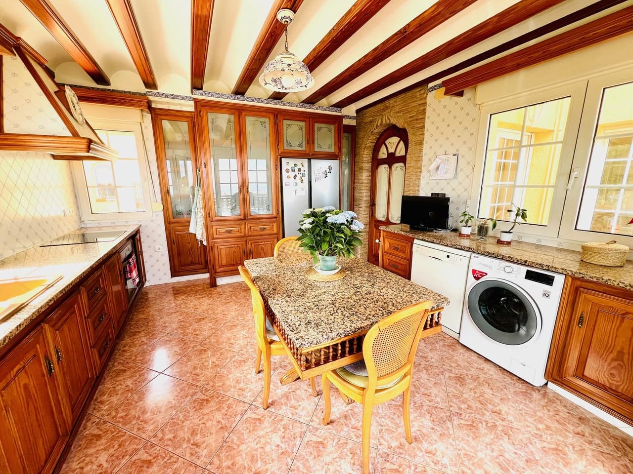 6 slaapkamer Villa te koop in Denia met zwembad - € 1.195.000 (Ref: 8634243)