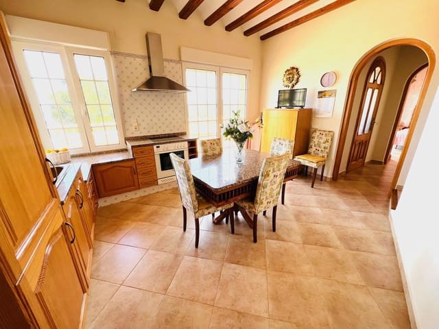 Chalet de 6 habitaciones en Dénia en venta - 1.195.000 € (Ref: 8634243)