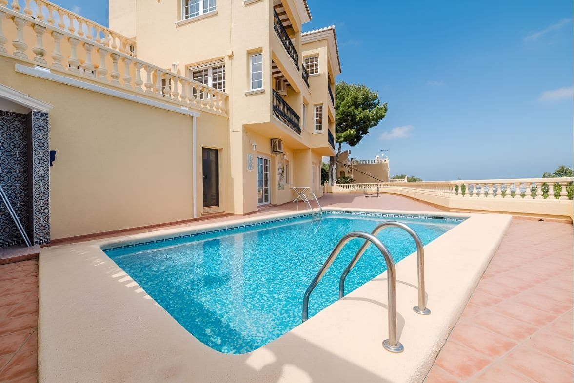 6 soveværelse Villa til salg i Denia - € 1.195.000 (Ref: 8634243)
