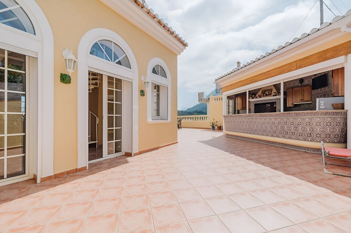 6 soveværelse Villa til salg i Denia - € 1.195.000 (Ref: 8634243)