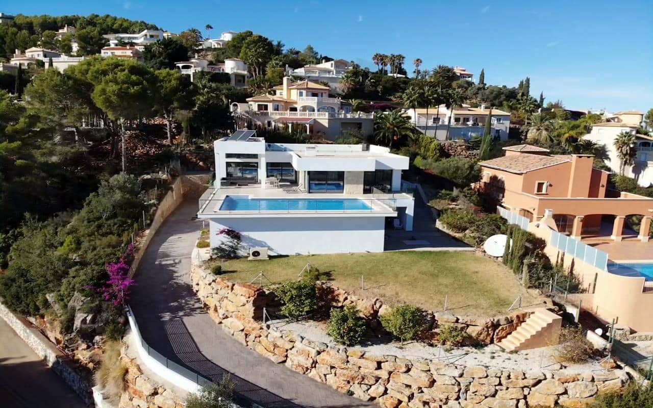 5 soveværelse Villa til salg i La Sella med swimmingpool - € 1.300.000 (Ref: 8786017)