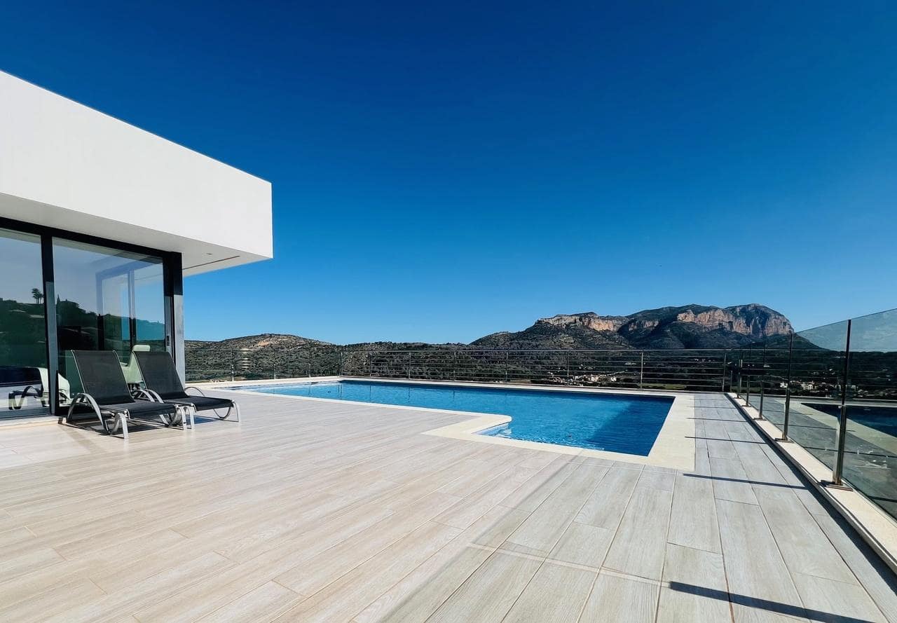 5 bedroom Villa for sale in La Sella with pool - € 1,300,000 (Ref: 8786017)