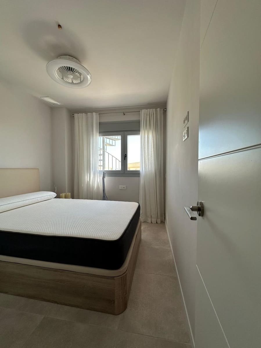 3 soveværelse Penthouse til salg i Oliva med swimmingpool - € 465.000 (Ref: 8938416)