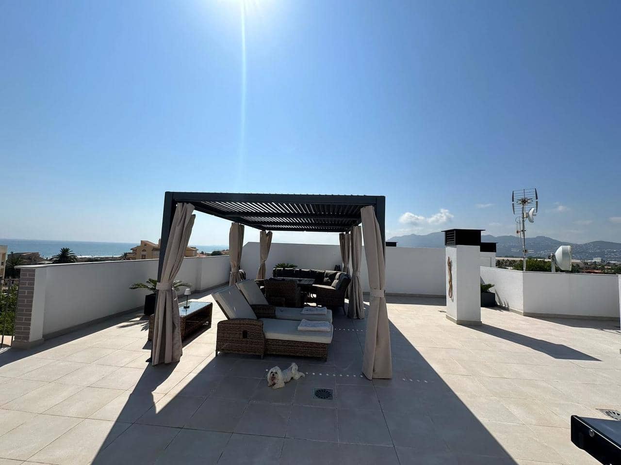 3 soveværelse Penthouse til salg i Oliva med swimmingpool - € 465.000 (Ref: 8938416)