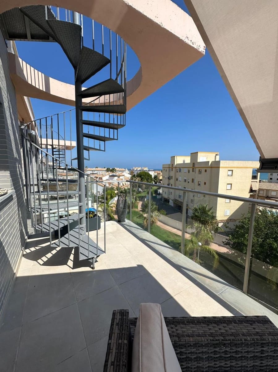 3 soveværelse Penthouse til salg i Oliva med swimmingpool - € 465.000 (Ref: 8938416)