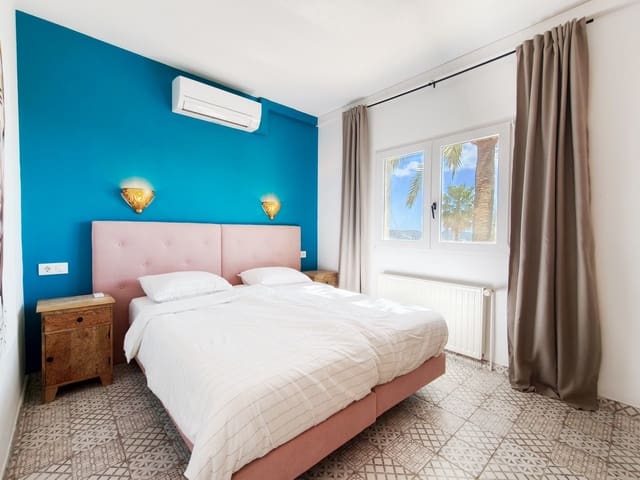 4 quarto Moradia para venda em Benimeit - Tabaira, Teulada-Moraira com piscina garagem - 1 575 000 € (Ref: 8938417)