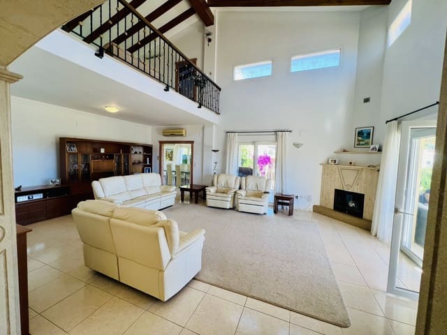 4 slaapkamer Villa te koop in La Sella met zwembad - € 995.000 (Ref: 9153600)