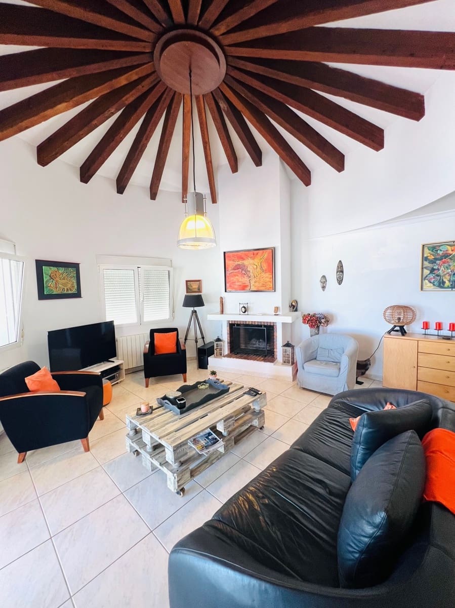 5 soverom Villa til salgs i La Sella med svømmebasseng - € 960 000 (Ref: 9163482)