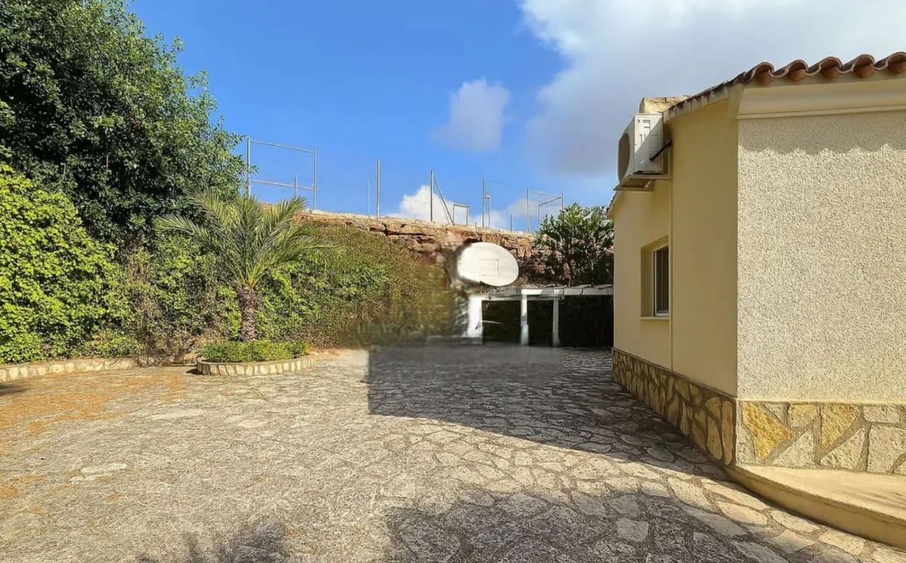 3 slaapkamer Villa te koop in La Sella met zwembad - € 785.000 (Ref: 9371720)