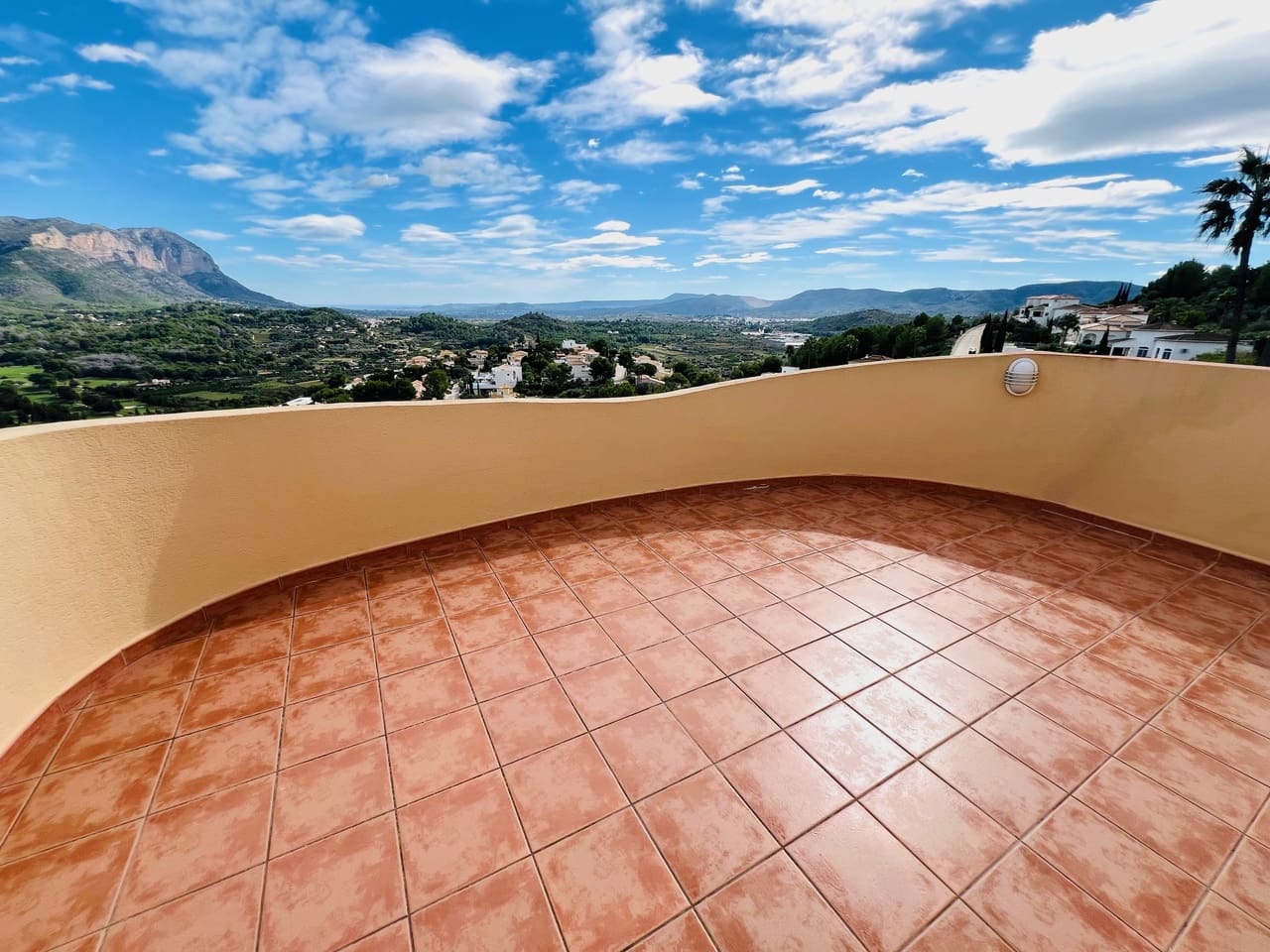 Chalet de 5 habitaciones en La Sella en venta con piscina - 995.000 € (Ref: 9378712)