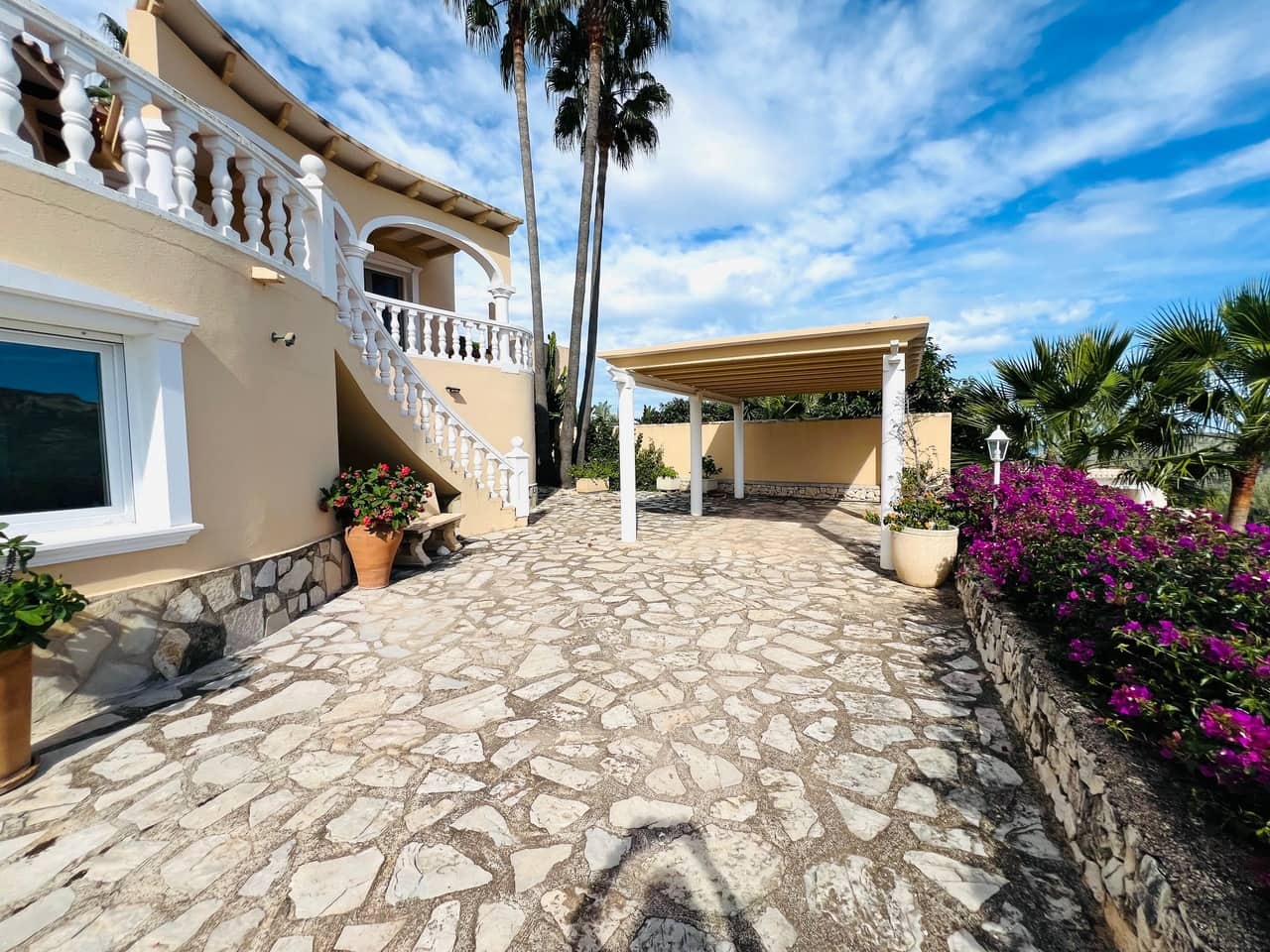 Chalet de 5 habitaciones en La Sella en venta con piscina - 995.000 € (Ref: 9378712)