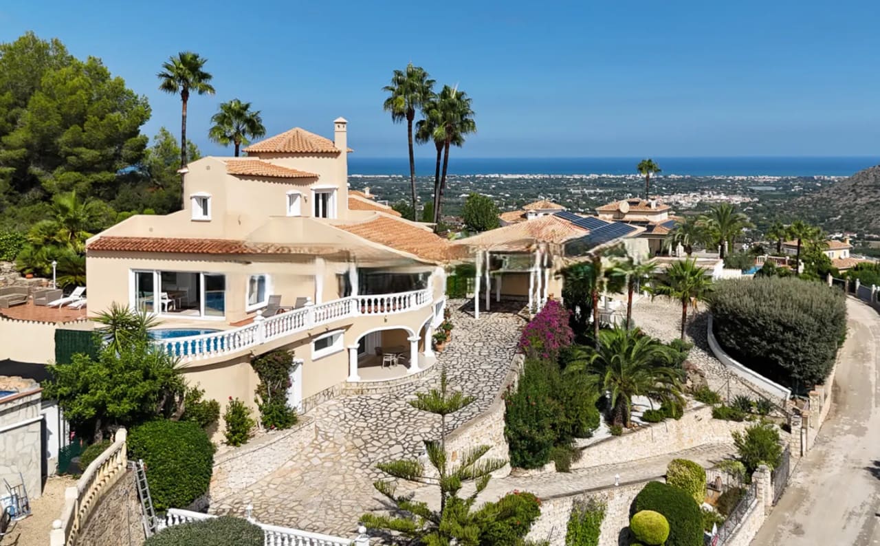 Chalet de 5 habitaciones en La Sella en venta con piscina - 995.000 € (Ref: 9378712)