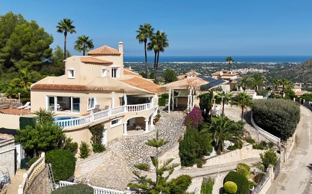 5 chambre Villa/Maison à vendre à La Sella avec piscine - 995 000 € (Ref: 9378712)